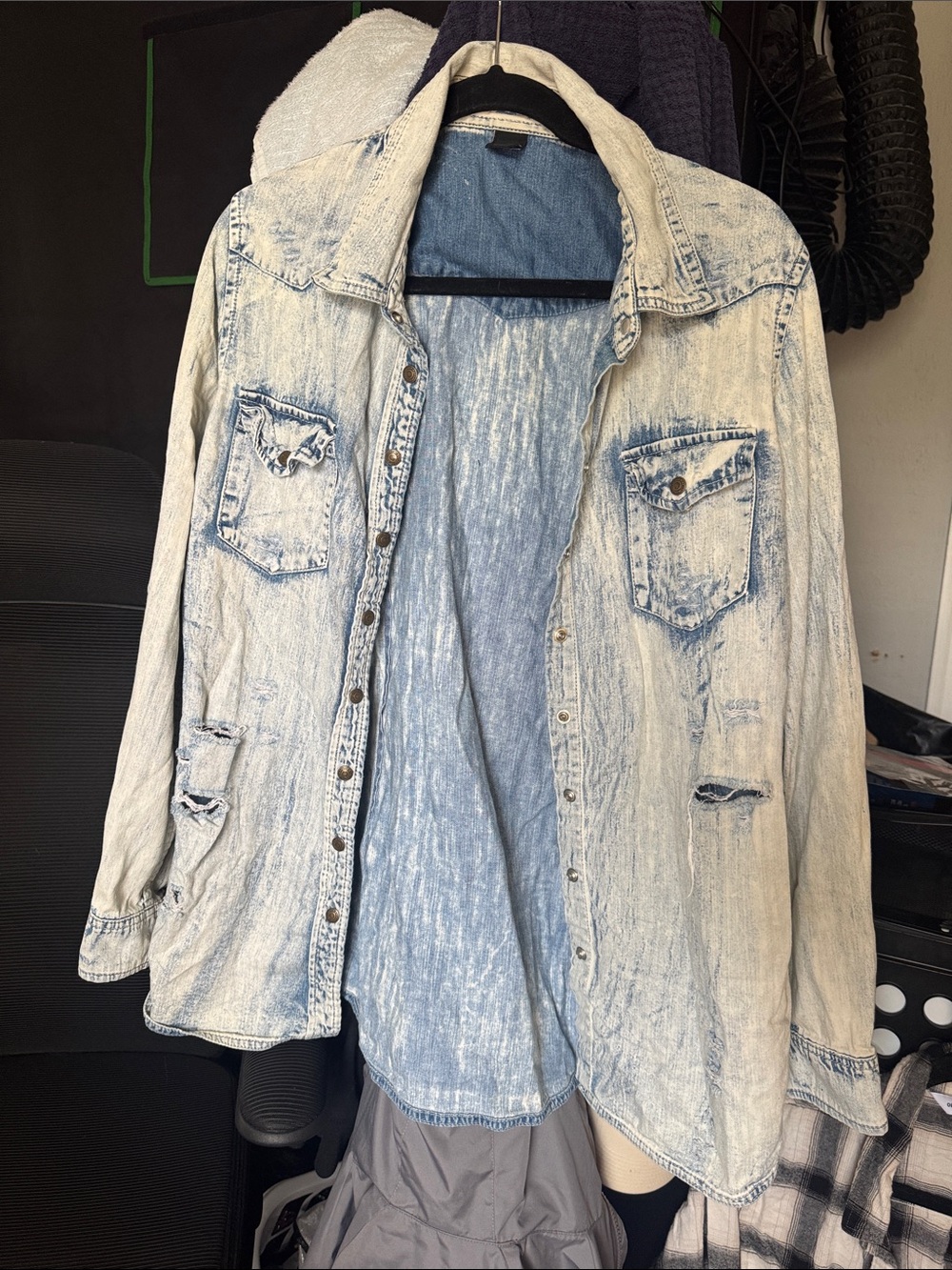 Vintage VS Distressed Oversized Light Blue Acid Washed Denim Shirt Jacket